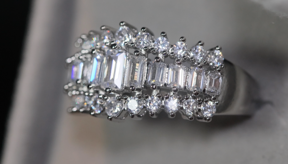 Baguette Ring | Women's Baguette Diamond Engagement Ring
