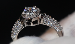 Diamond Engagement Ring | Round Diamond Engagement Ring | Peg Head Ring | Womens Engagement Ring | Diamond Ring