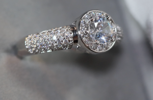Diamond Engagement Ring | Round Diamond Engagement Ring | Peg Head Ring | Womens Engagement Ring | Diamond Ring