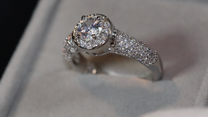 Diamond Engagement Ring | Round Diamond Engagement Ring | Peg Head Ring | Womens Engagement Ring | Diamond Ring