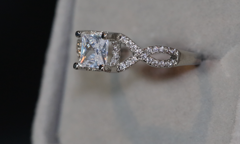 
            
                Load image into Gallery viewer, Engagement Ring | Princess Cut Diamond Ring | Diamond Engagement Rings | Womens Wedding Ring | Womens Engagement Ring | Infinity Ring
            
        