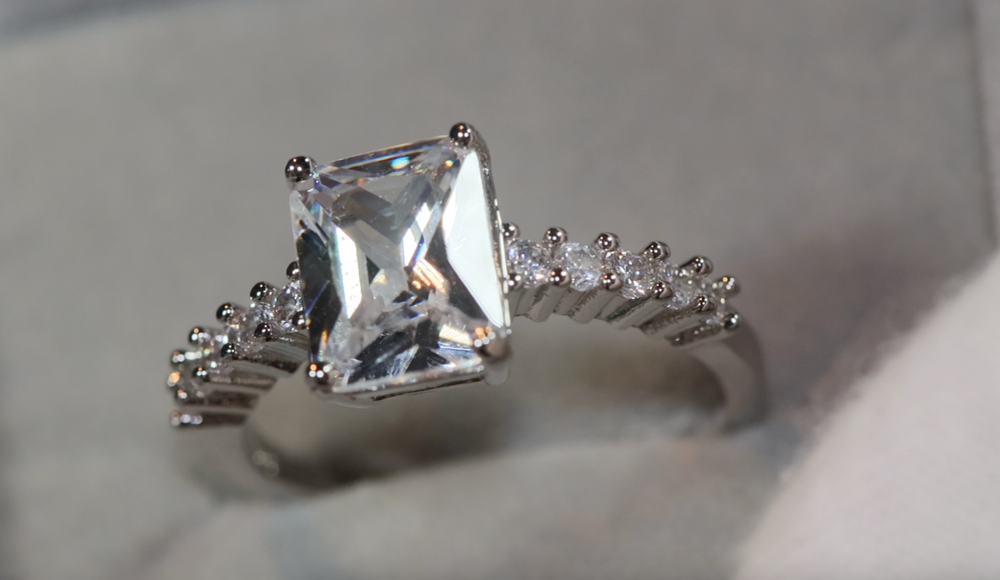 
            
                Load image into Gallery viewer, Engagement Ring | Womens Wedding Ring
            
        