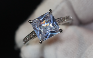 Princess Cut Diamond Ring | Womens Engagement Ring