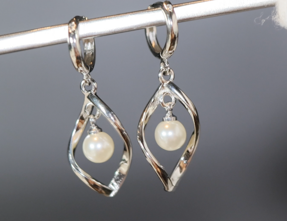 Pearl Earrings | Silver Pearl Earrings | Womens Pearl Earrings | Pearl earrings for Women | Girls Pearl Earrings | Ladies Pearl Earrings