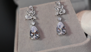 Teardrop Diamond Earrings | Pear Cut Diamond Earrings | Classy Earrings