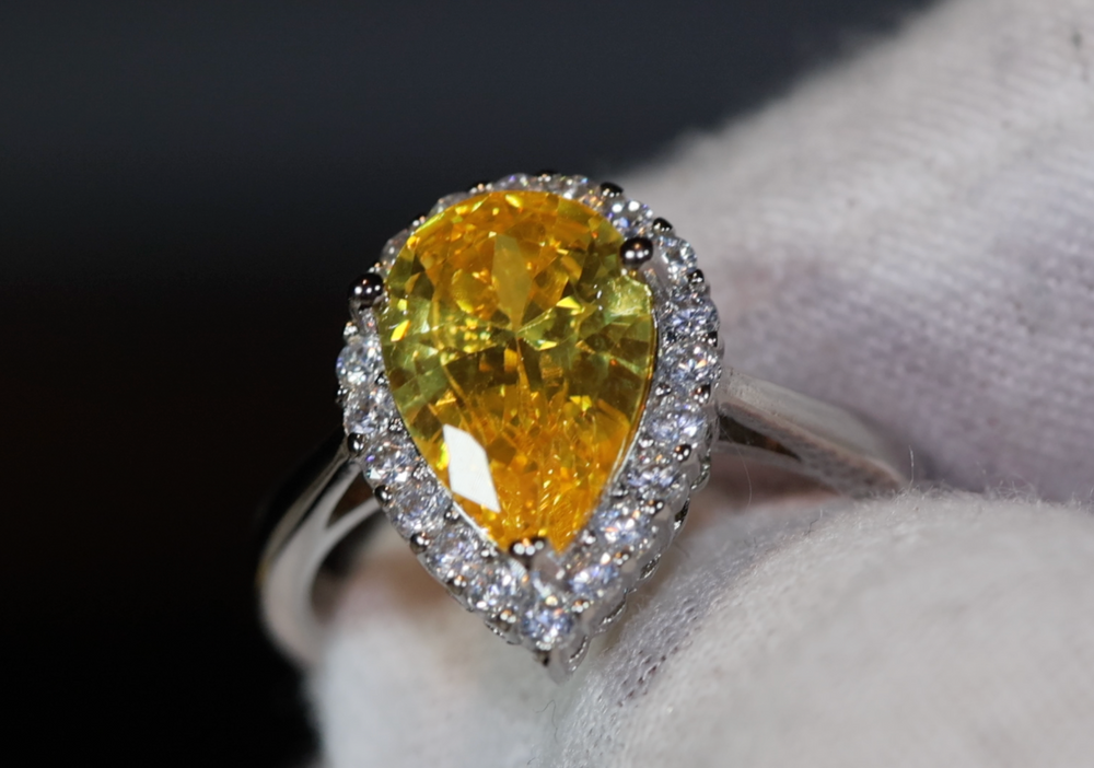 
            
                Load image into Gallery viewer, Yellow Diamond Ring | Yellow Diamond Engagement Rings | Canary Yellow Diamond Ring | Yellow Pear Cut Diamond Ring
            
        