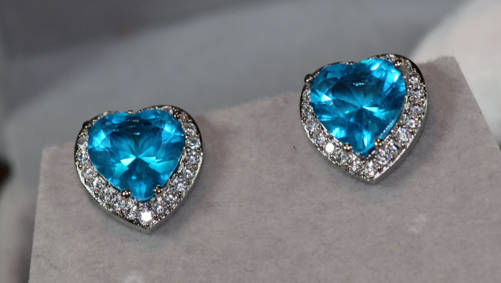 Blue Diamond Ear Studs | Blue diamond heart ear studs