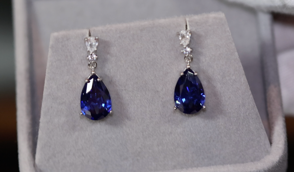 SAPPHIRE BLUE EARRINGS | BLUE DIAMOND EARRINGS