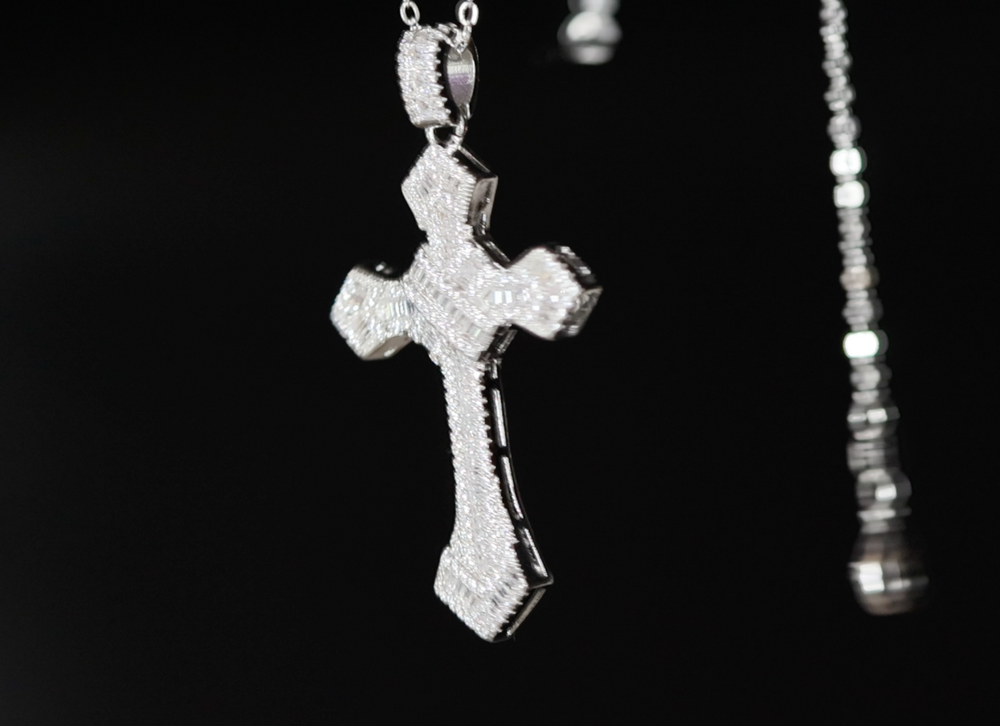 
            
                Load image into Gallery viewer, Cross necklace for Men | Cross Necklace Women | Cross Pendant and Necklace | Cross Chain for Men | Iced Out Cross Pendant
            
        