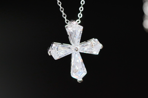 Small Diamond Cross Pendant | Womens Diamond Cross Pendant