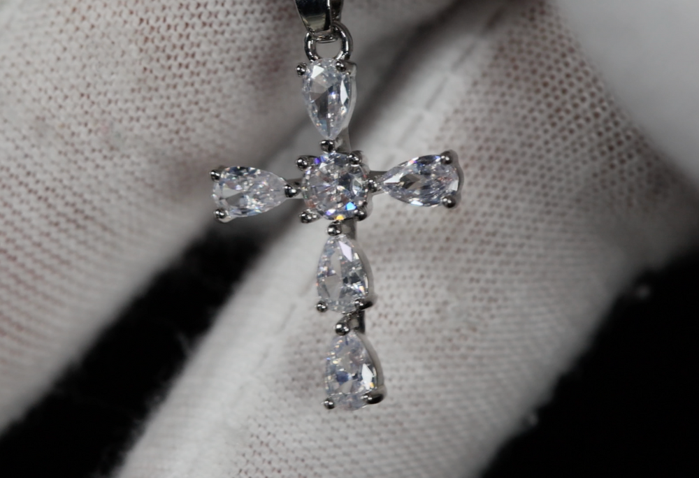 Small Diamond Cross | Womens Diamond Cross Pendant