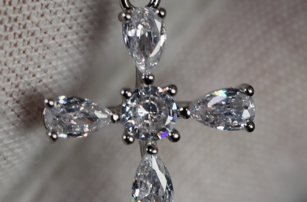 Small Diamond Cross | Womens Diamond Cross Pendant