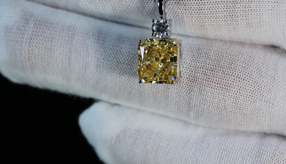 Radiant Cut Diamond Pendant