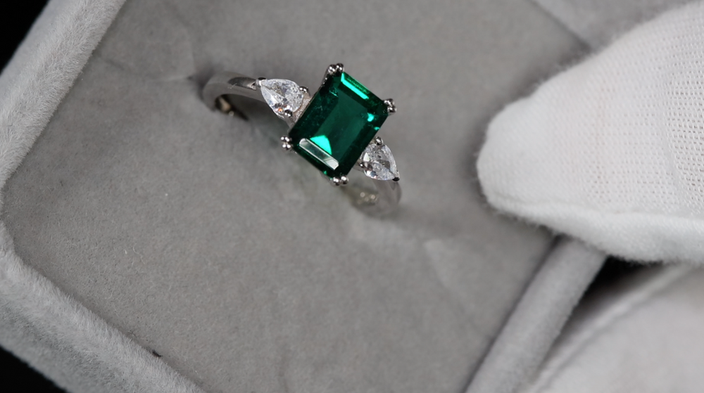 Colombian Emerald Ring