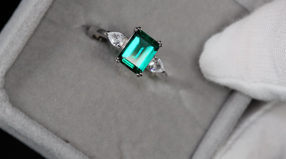 Colombian Emerald Ring