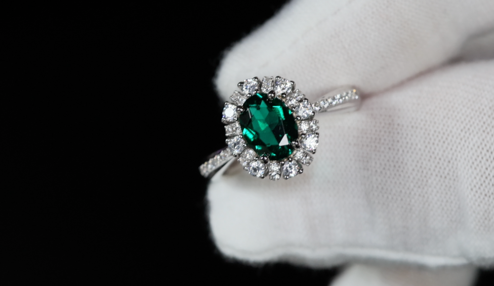 
            
                Load image into Gallery viewer, Colombian Emerald Engagement Ring 
            
        