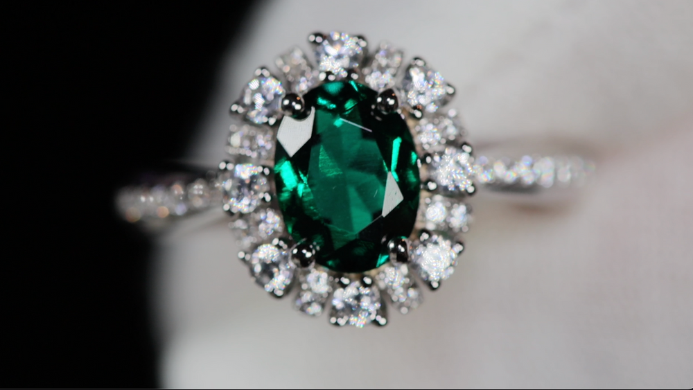 
            
                Load image into Gallery viewer, Colombian Emerald Engagement Ring 
            
        