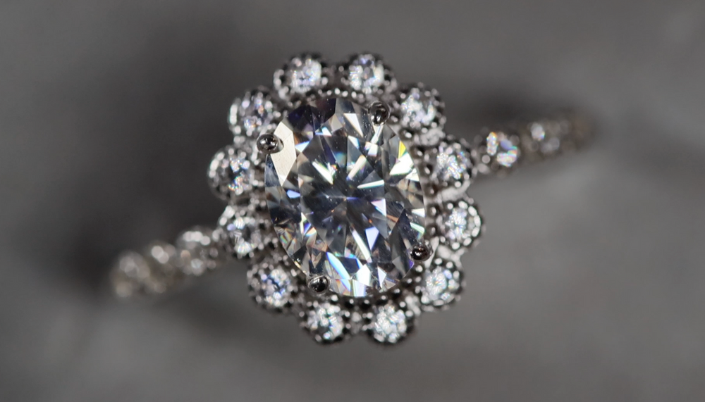 
            
                Load image into Gallery viewer, Moissanite Engagement Rings | Oval Moissanite Rings
            
        