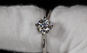 Womens Moissanite Diamond Engagement Ring