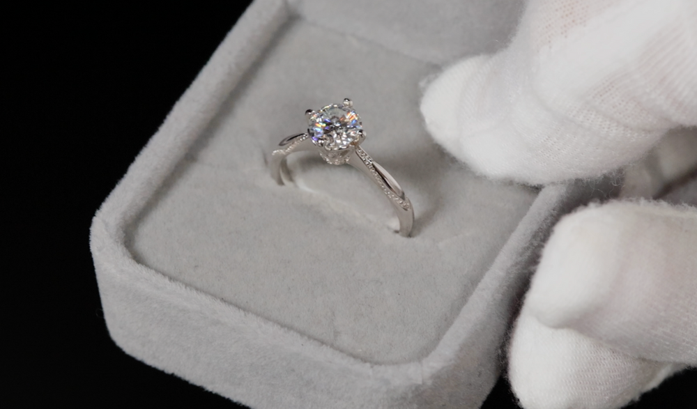 Moissanite Diamond Engagement Ring