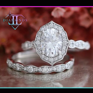 Oval Diamond Ring 