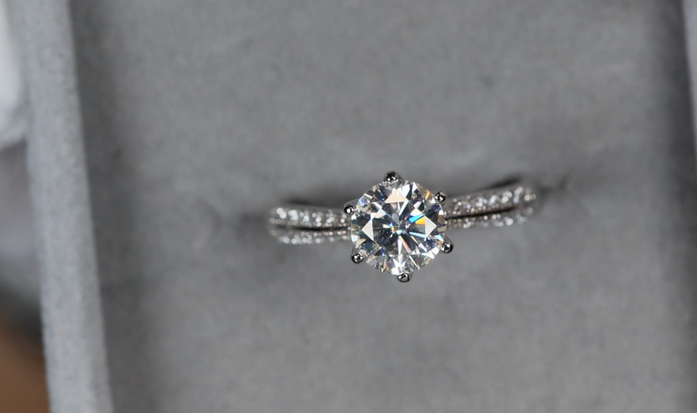 Moissanite Diamond Engagement Ring