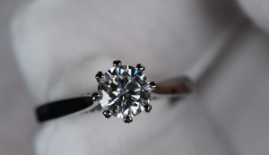 MOISSANITE DIAMOND ENGAGEMENT RING
