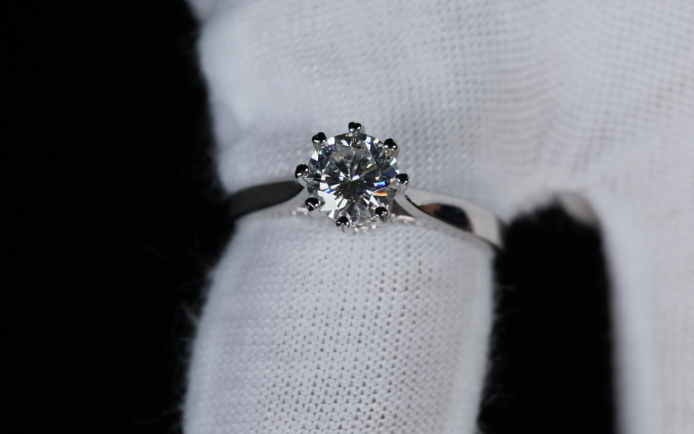 
            
                Load image into Gallery viewer, MOISSANITE DIAMOND ENGAGEMENT RING
            
        
