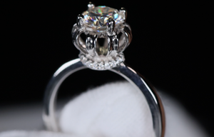 Moissanite Diamond Ring For Women | Lab Grown Diamond Engagement Ring