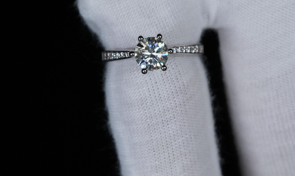 Moissanite Diamond Engagement Ring