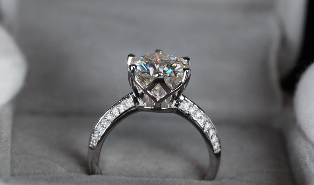 Womens Moissanite Engagement Ring