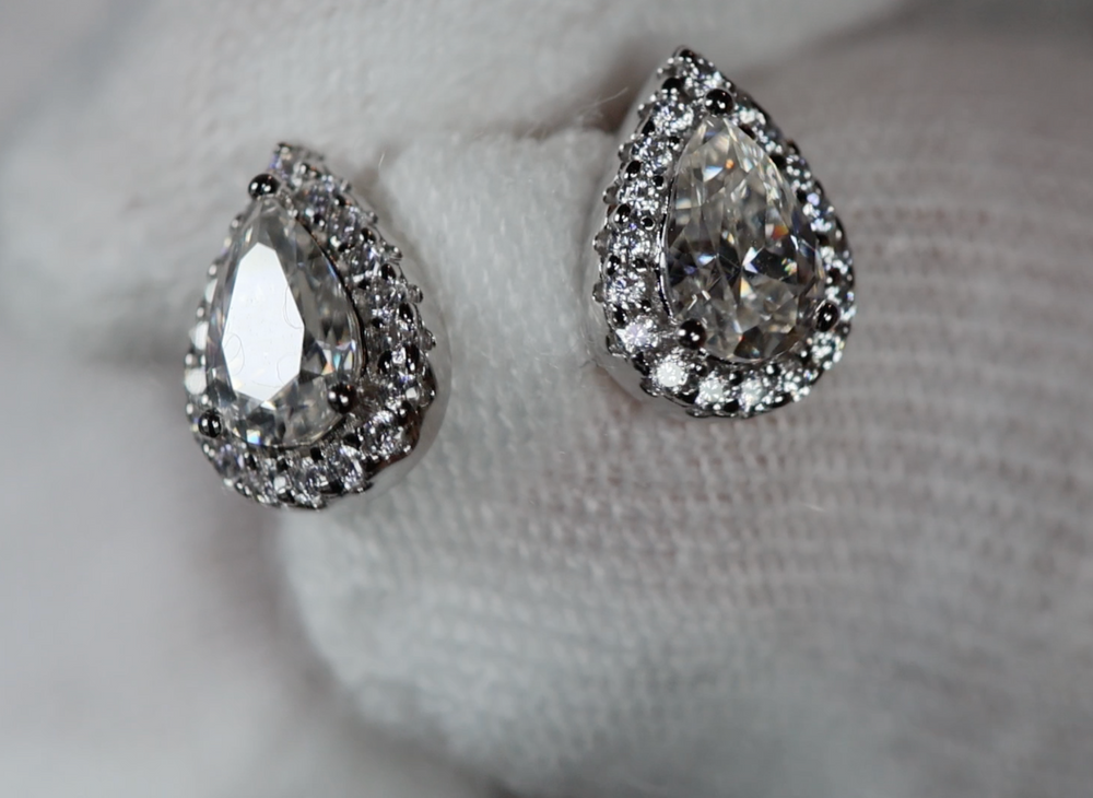 Womens Moissanite Ear Studs