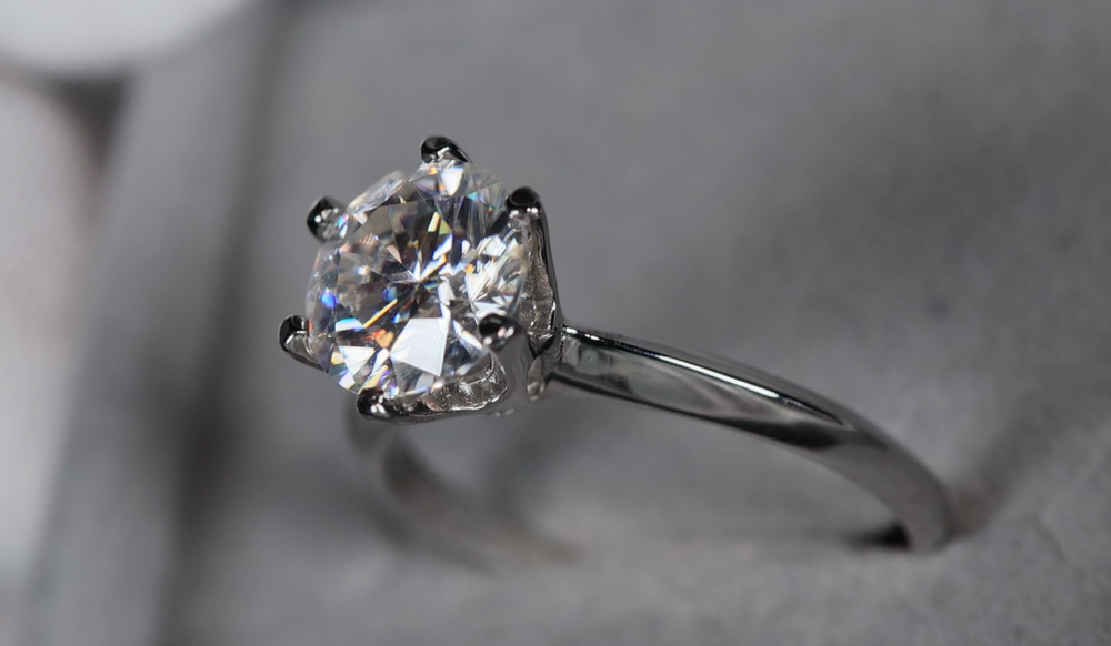 
            
                Load image into Gallery viewer, 3.0ct Solitaire Diamond Ring | Womens Engagement Ring | Moissanite Diamond Ring
            
        