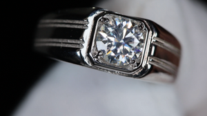 mens moissanite diamond ring