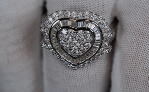 Womens Diamond Heart Ring