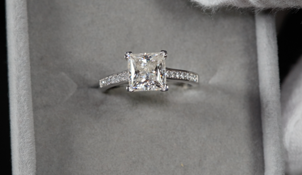 Womens Princess Cut Moissanite Diamond Ring