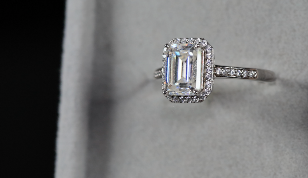 
            
                Load image into Gallery viewer, 925 Sterling Silver Engagement Ring
            
        