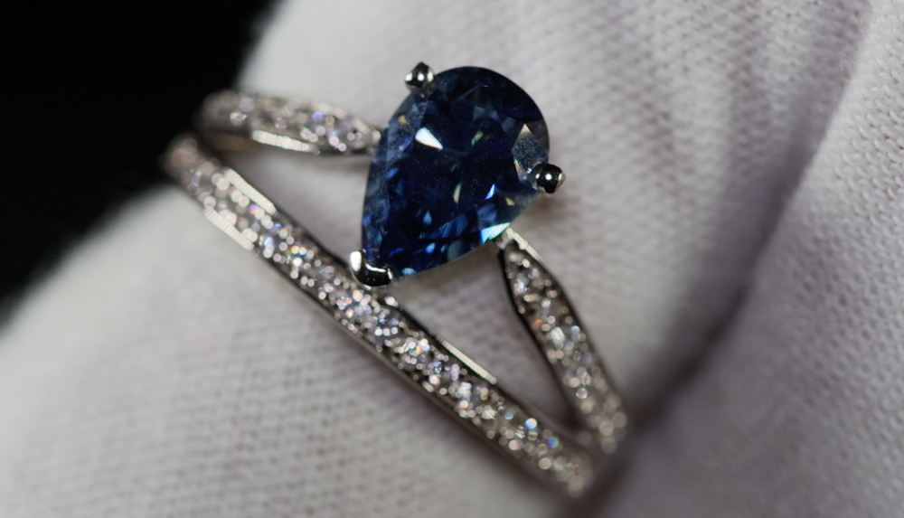 Sapphire Blue Moissanite Diamond Engagement Ring 