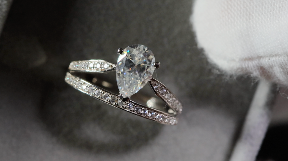 Teardrop Moissanite Diamond Engagement Ring