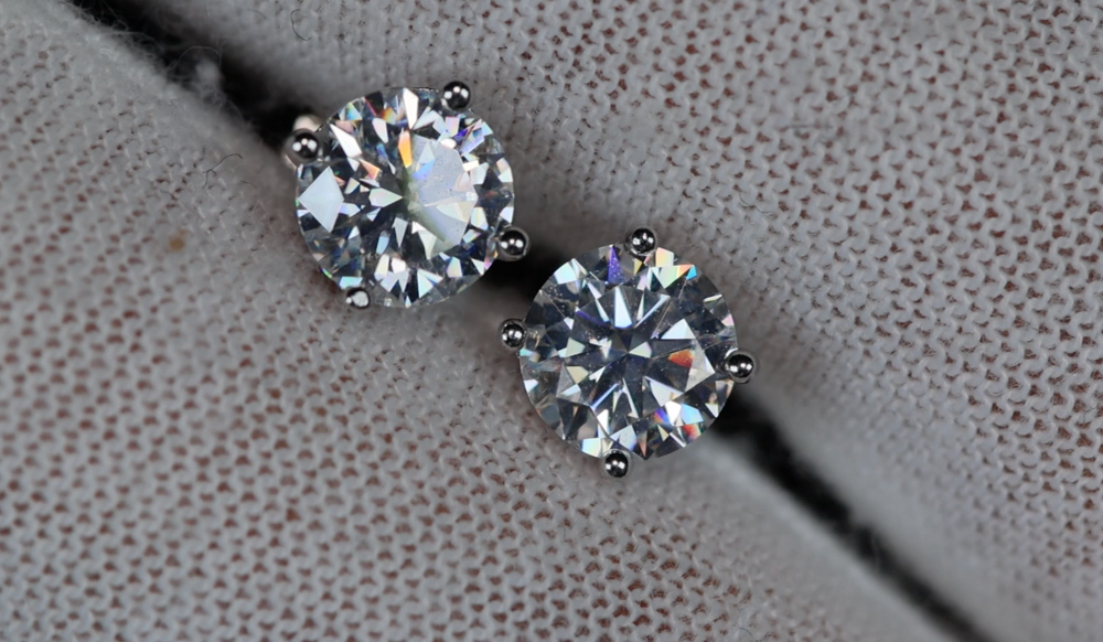 Lab Grown ROUND DIAMOND EAR STUDS