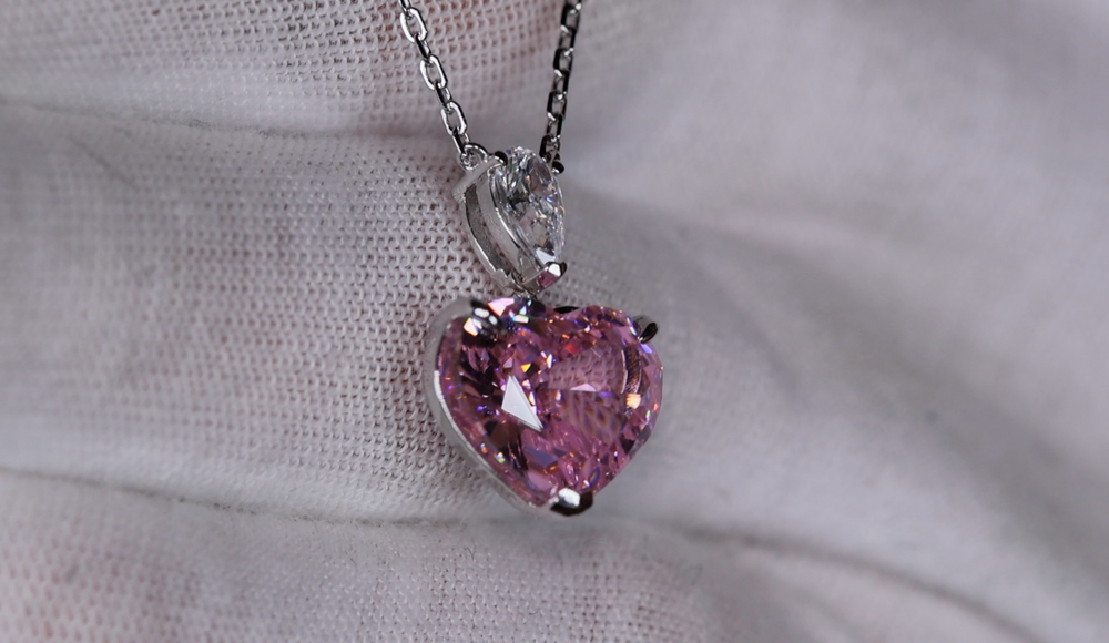 
            
                Load image into Gallery viewer, Pink Diamond Heart Necklace
            
        