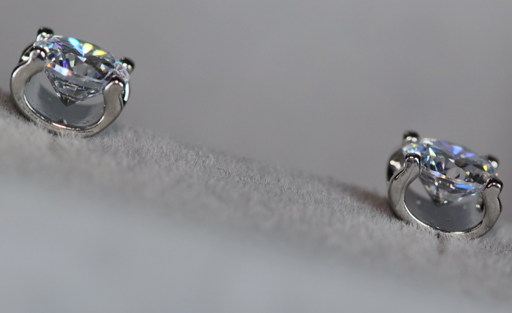 Round Diamond Stud Earrings | Womens Diamond Ear Studs