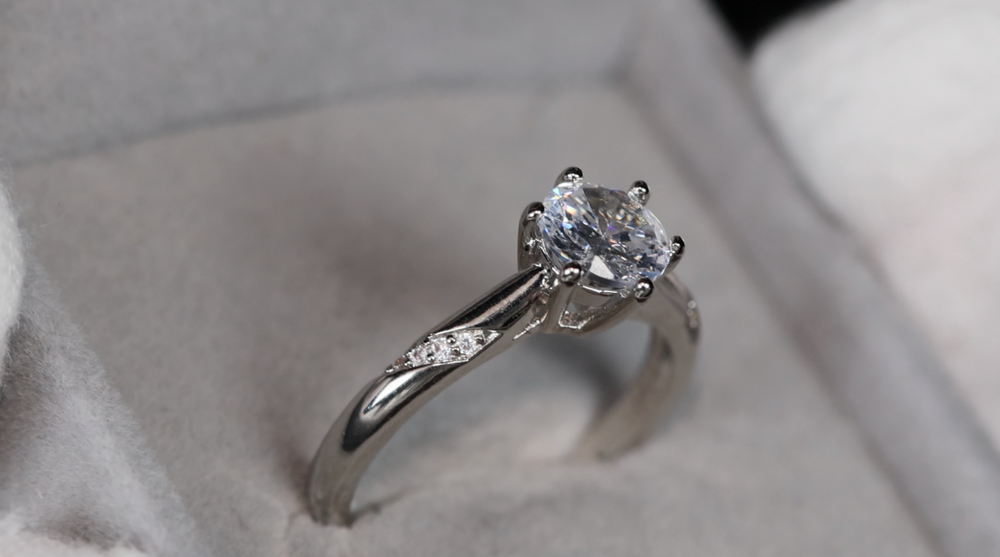 Diamond Engagement Ring | Round Diamond Engagement Ring | Womens Engagement Ring