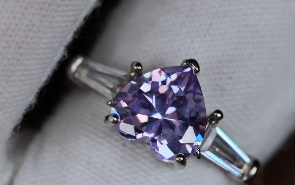 
            
                Load image into Gallery viewer, Purple Diamond Ring | Heart Rings | Purple Diamond Heart Ring | Diamond Heart Ring
            
        