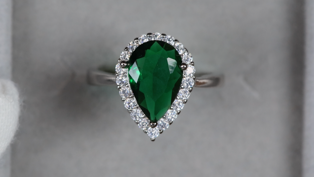 Green Diamond Ring | Green Pear Cut Diamond Ring