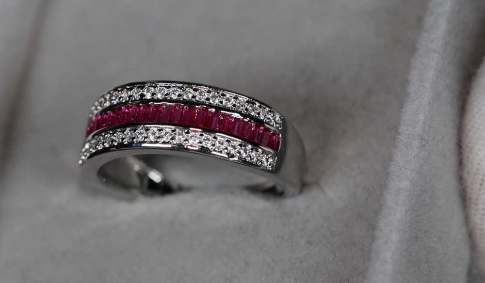 
            
                Load image into Gallery viewer, Ruby Diamond Ring
            
        