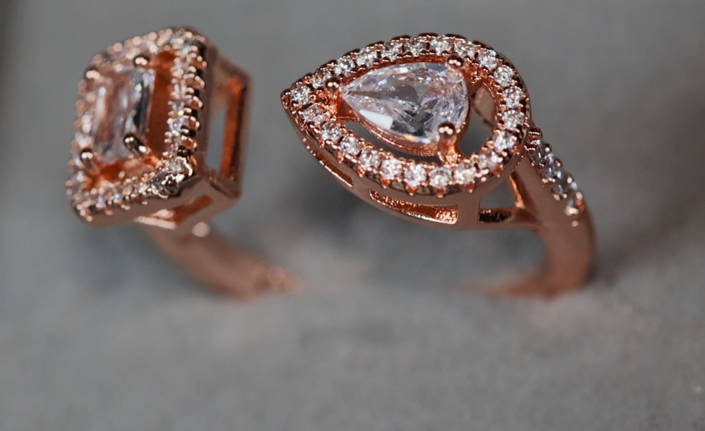 Rose Gold Pear Cut Diamond Ring