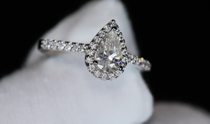 pear cut moissanite diamond ring