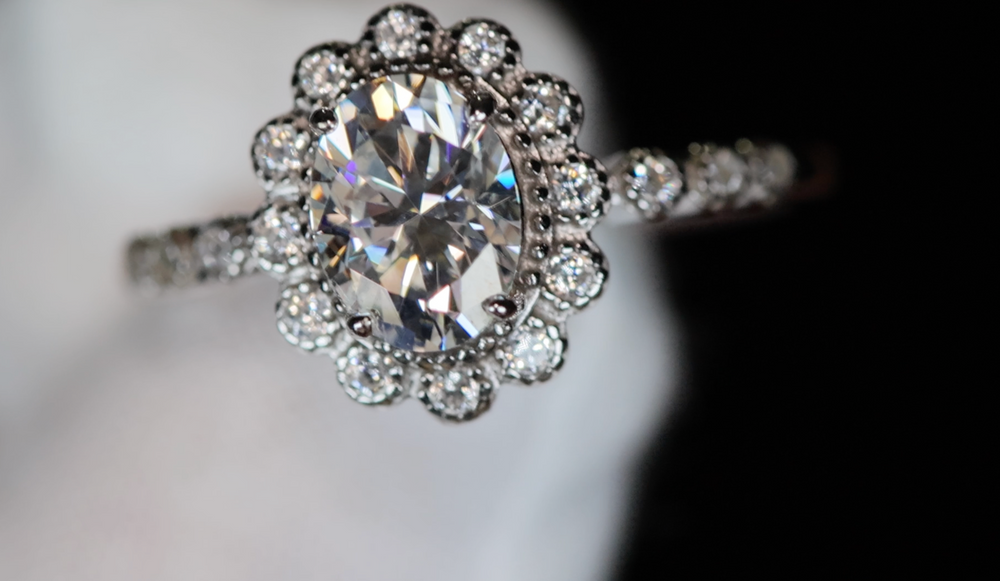 Moissanite Engagement Rings | Oval Cut Moissanite Diamond Ring