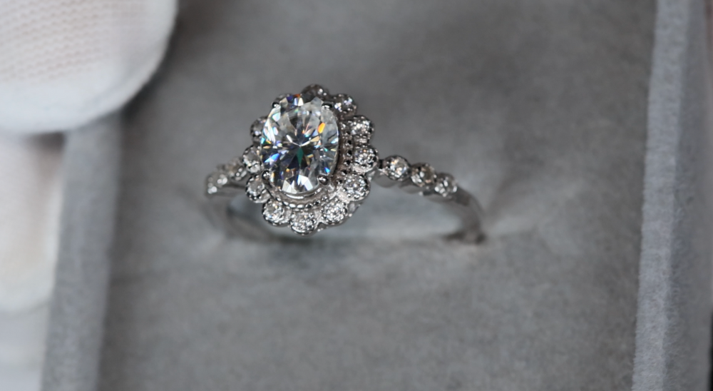 Moissanite Engagement Rings | Oval Cut Moissanite Diamond Ring